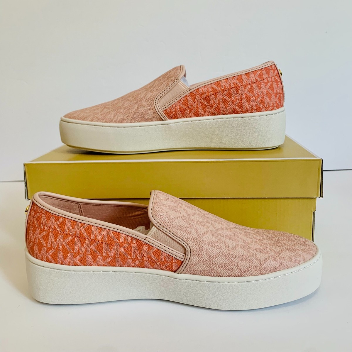 MICHAEL KORS MK SIGNATURE SHERBET TEDDY SLIP ON SHOES $195