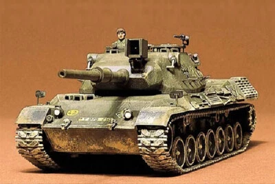 West German Leopard Med.tank 1:3 5 Kunststoff Modell Kit Tamiya - Bild 1 von 2