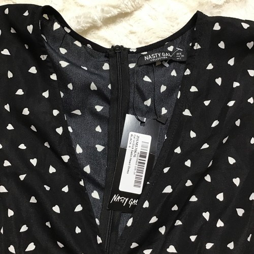 New BNWT Nasty Gal Black & White Heart Print Mini Tea Dress - Size UK 6 - Picture 2 of 3