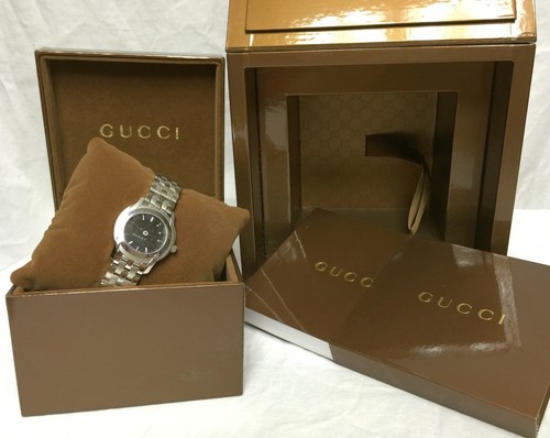 $935 GUCCI SUIZO YA055518 5505 Mujer Negro Acero Inoxidable Reloj Precioso Regalo - Imagen 2 de 9