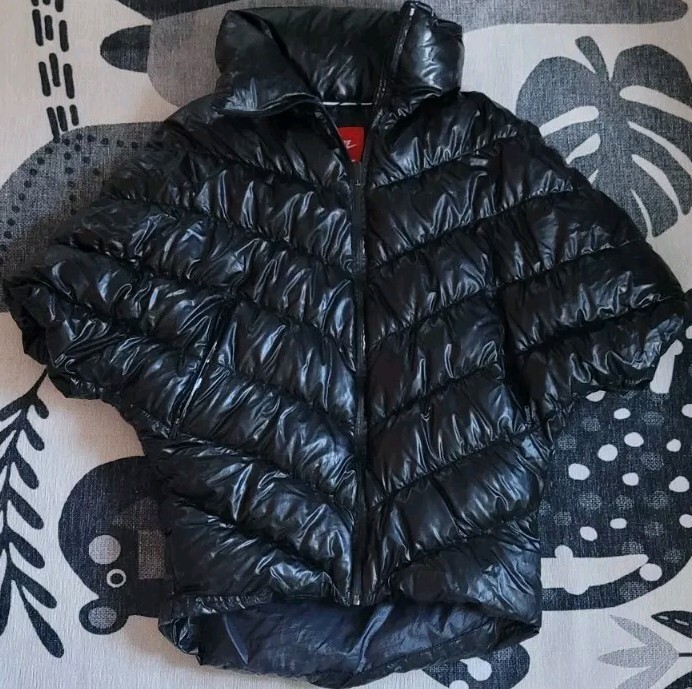 WOMEN NIKE CASCADE DOWN 550 PUFFER PONCHO JACKET BLACK 651592-010