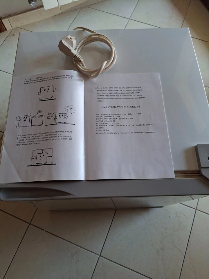 Mini frigorifero per ufficio, camping, barche, capacità 50 litri. - Immagine 2 di 4