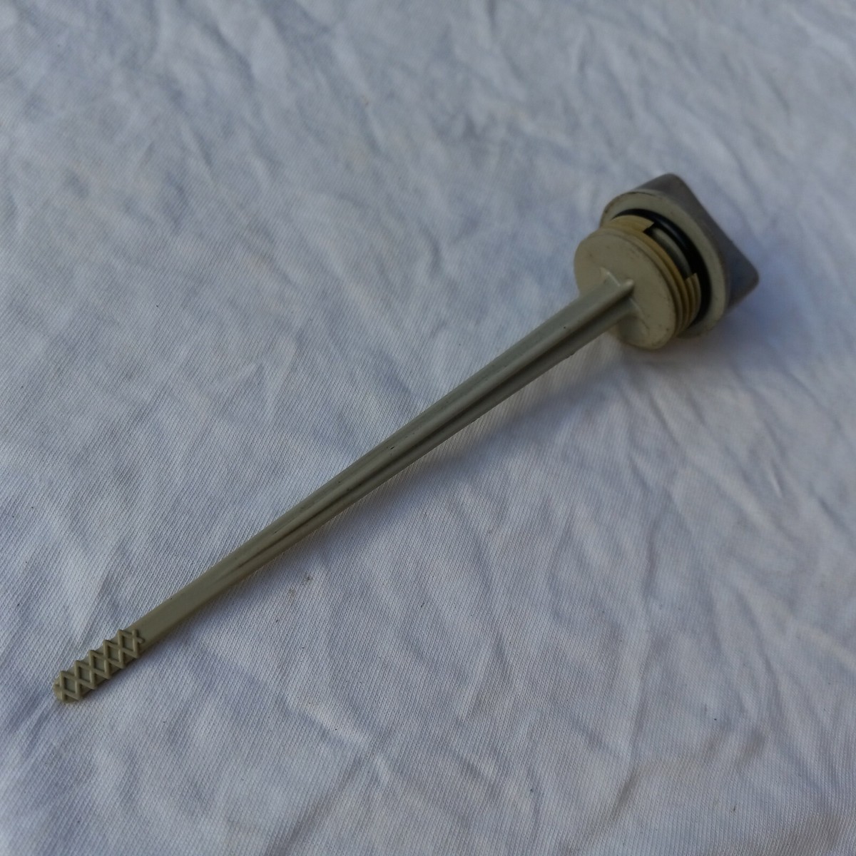 15620-ZE6-810 Used Genuine Honda DIPSTICK, OIL for HRB215 mowers