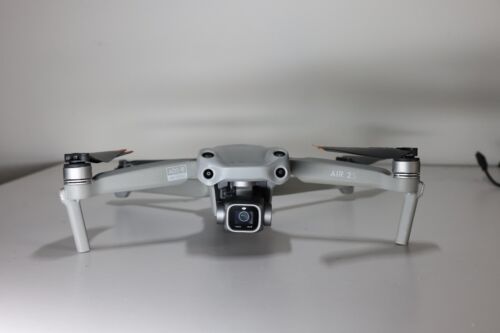 DJI Air 2s fly more combo drone - Picture 1 of 7