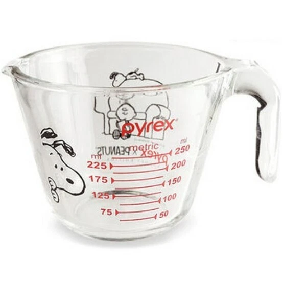 Pyrex Snoopy Measuring Cup 8.5oz(250ml) Tempered Glass Heat Resistant