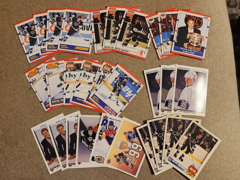 Lot of 560 hockey cards with tons of HOF players!Gretzky, Hull, and more! RC's!! - Image 4 of 4