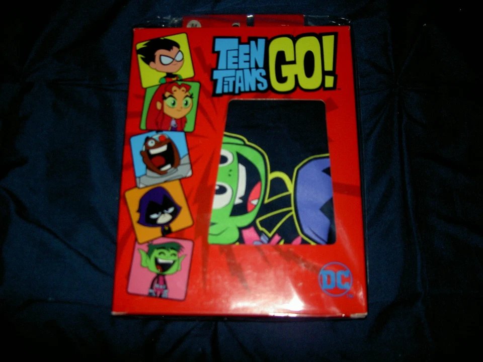 Funko WB TEEN TITANS GO! POP MINI PACK BESTIA NIÑO CAMISETA MANGA CORTA CON FIGURA  Foto 3 de 4