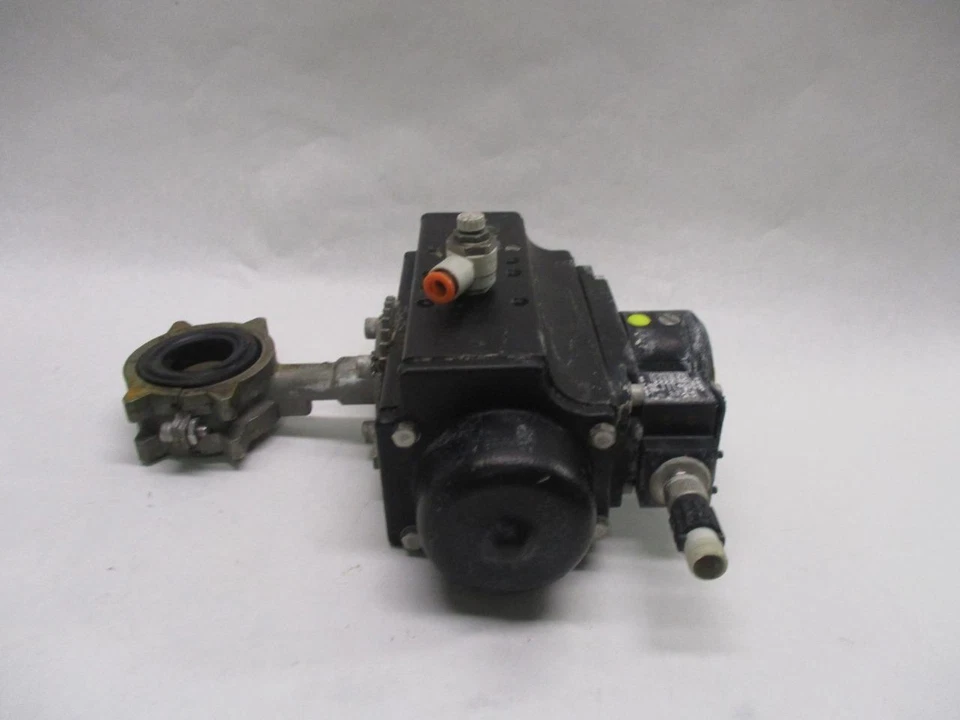 Actuador neumático Keystone 79U-003U-A060-A00 con válvula de mariposa Foto 4 de 4