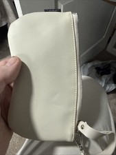 New Prive Revaux Creamoversized Zipper sunglass case