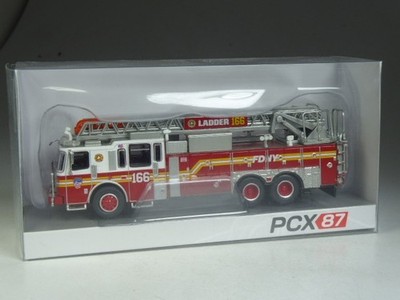 (KI-03-37) PCX87 0692 Ferrara Ultra Feuerwehr New York Brooklyn #166 in OVP