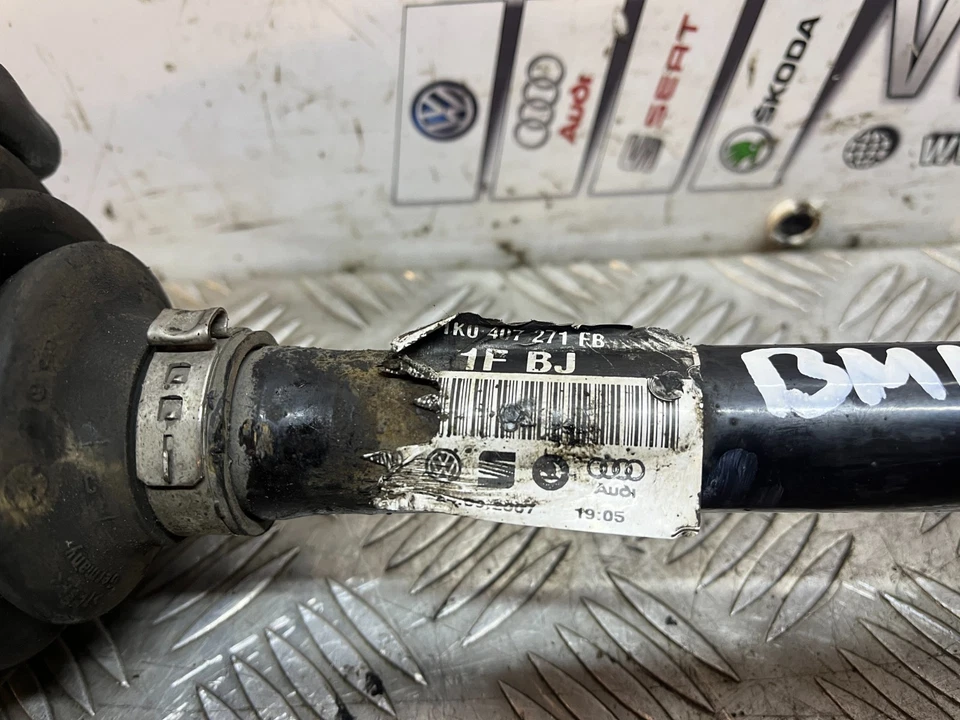 AUDI A3 8P 2.0TDI BMN AUTO PASSENGER SIDE FRONT DRIVESHAFT 1K0407271FB 2004-2012 - Image 2 of 4