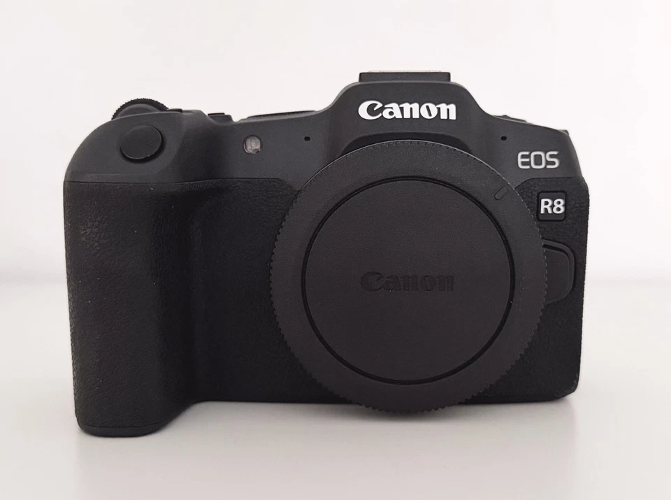 Canon EOS R8 24,0MP Spiegellose Systemkamera-(Nur Gehäuse) 12.000 Auslösungen - Bild 3 von 4