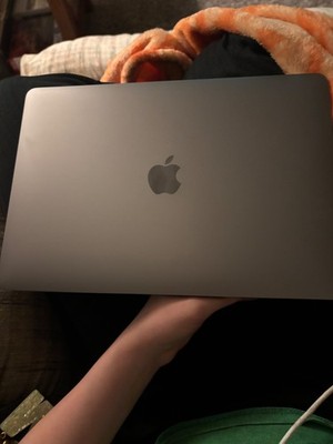 Apple MacBook Air 13.3'' (256GB SSD, Intel Core i3 10th Gen., 3.20 GHz, 8GB)...