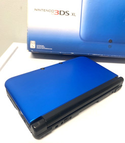 Nintendo 3DS XL blue console with box charger AR cards stylus 8 games Mario USA