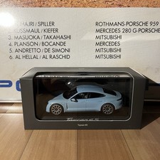Porsche Taycan 4S 1:43 Minichamps Diecast