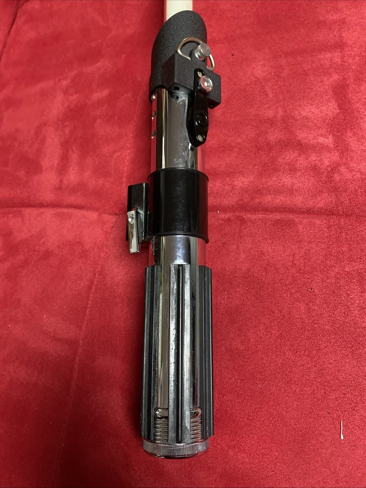 STAR WARS Sabre Laser Dark Vador Master Replica 2003 - Photo 4/4