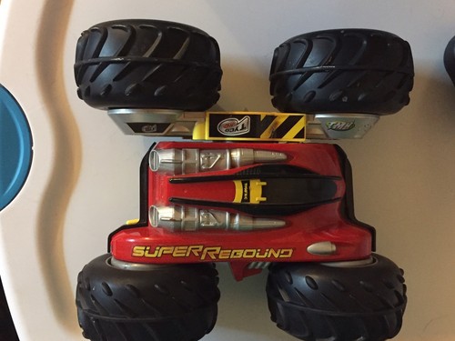 TMH FlexPak TYCO R/C Super Rebound CAR 27MHz Red/Black/Yellow - Picture 4 of 8