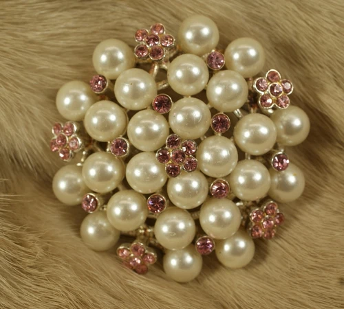 BR33 - Vintage Brooch, Pin, Costume Jewelry, Silver Toned,  Round, Faux Pearls