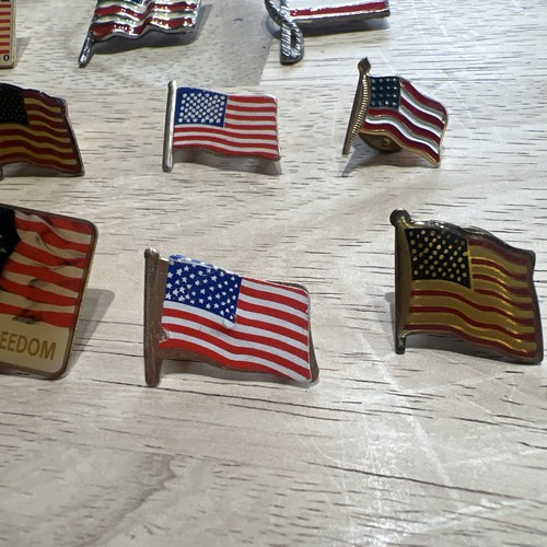 Vintage Assorted U.S. Flags 17 Total Flags. - Picture 4 of 17
