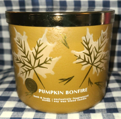 ALL NEW Pumpkin Bonfire 3-Wick Candle 25-45 burn hours 14 oz Bath & Body Works