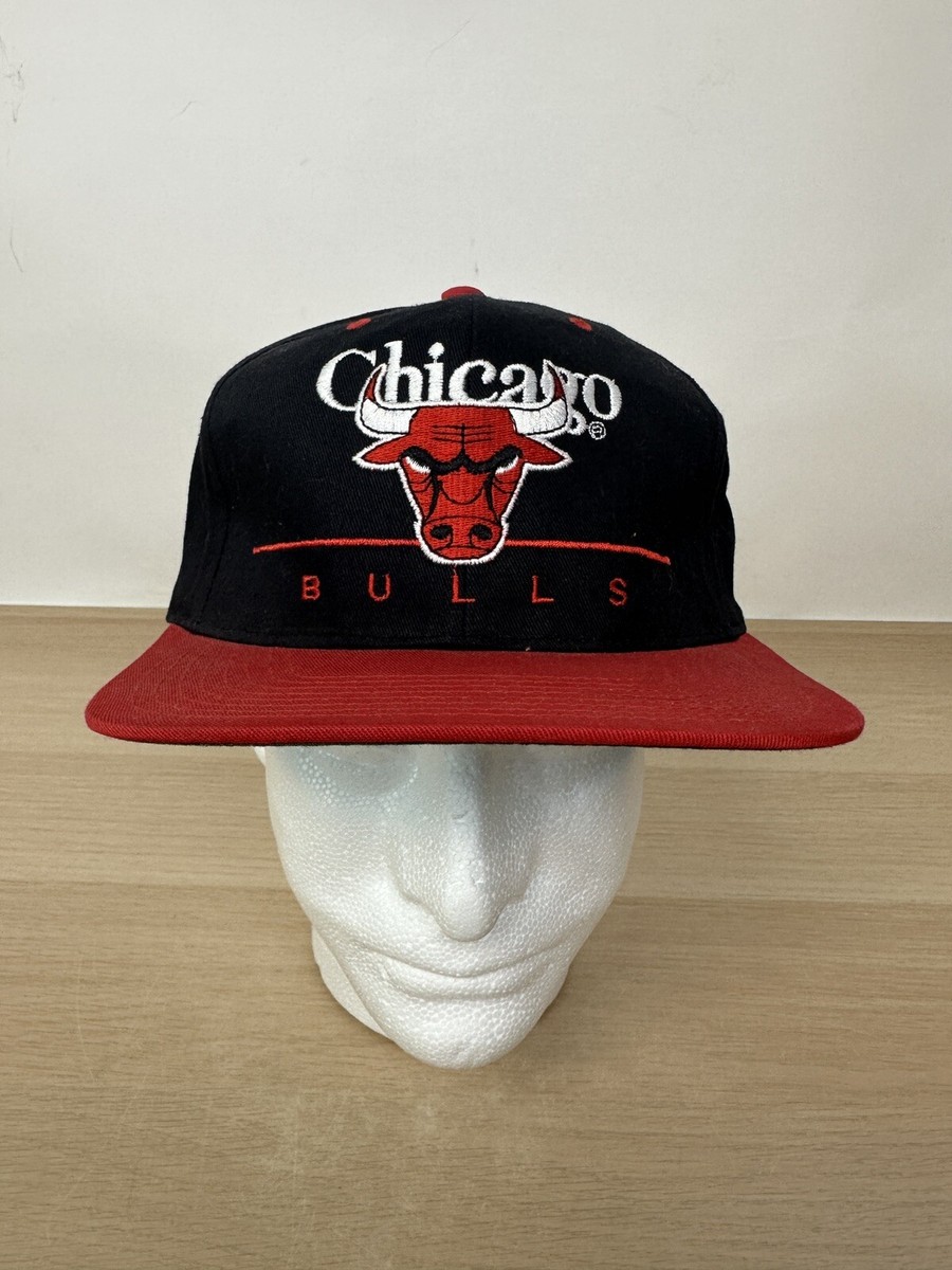 VINTAGE 90s Chicago Bulls Snapback Hat - Black & Red Official NBA