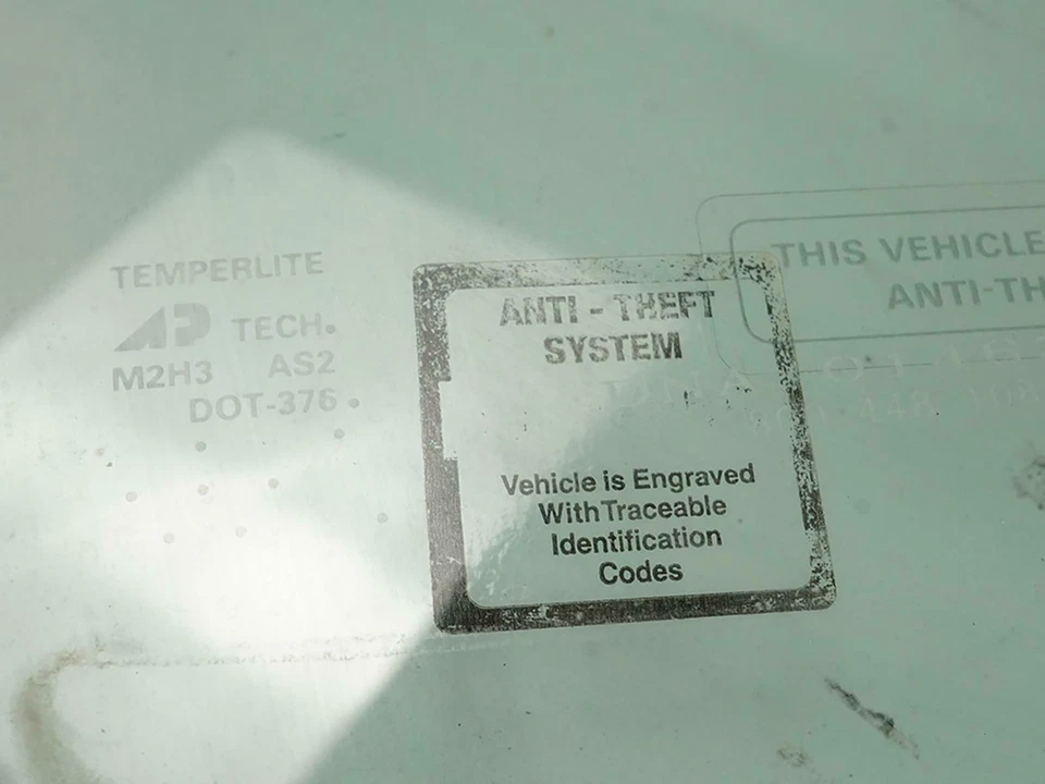 Isuzu Rodeo 1998-2003 4 puertas ventana puerta de vidrio delantero derecho lado del pasajero Rh OEM Foto 4 de 4