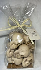 FLORA BUNDA SKULLS Halloween BOWL FILLER NIB
