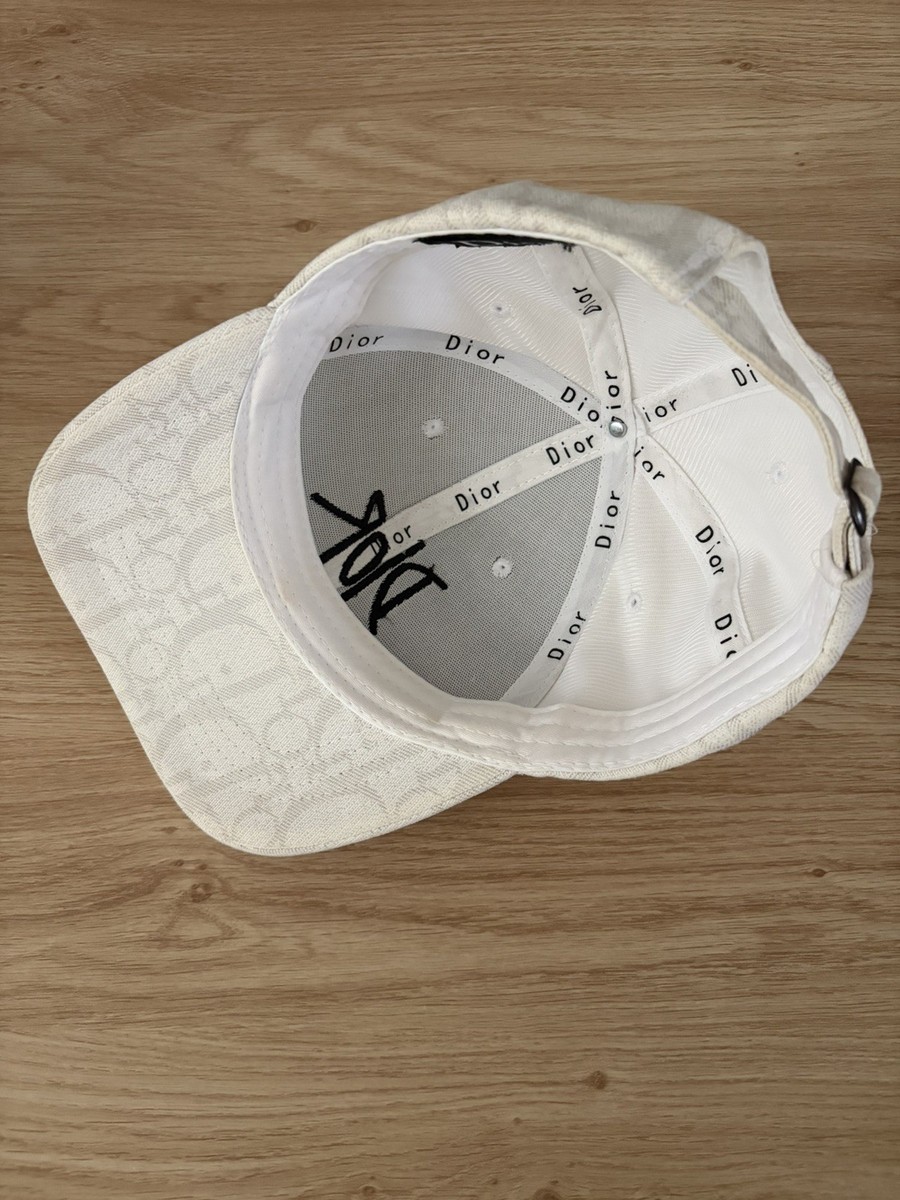 キャップ ロゴ ステューシー ディオール ×Stussy DIOR 帽子 Good Very in Used Slightly Unisex Cap Baseball White Stussy x Dior 帽子