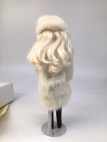 Vintage 1995 Vericci Accessories Barbie Mink Coat/Hat & Leather Boots #161/500 - Picture 3 of 10