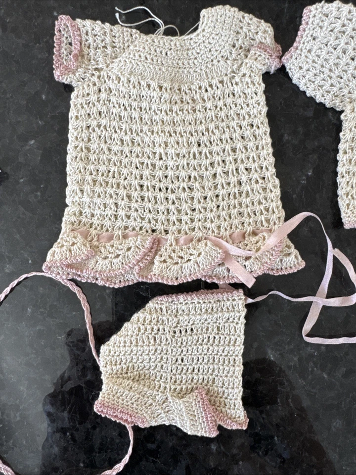 娃娃配件、衣服、鞋子和陶瓷玩具 兔子、马等一些复古 — 第 4/4 张图片