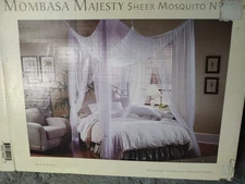 Mombasa Majesty Canopy One Size Bed Mosquito Netting Sheer Ivory Pre-owned Good