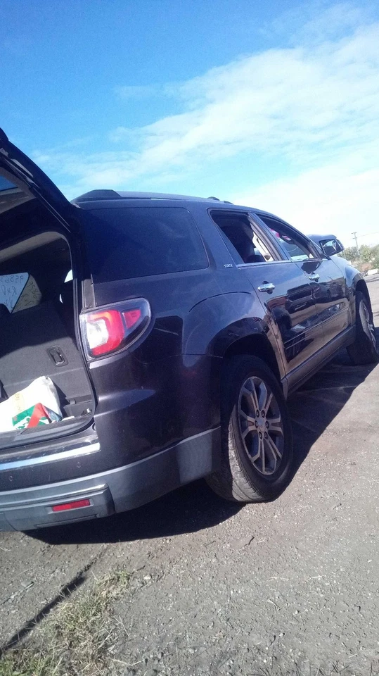 Guardabarros delantero izquierdo usado se adapta a: GMC Acadia 2016 delantero izquierdo grado A Foto 3 de 4