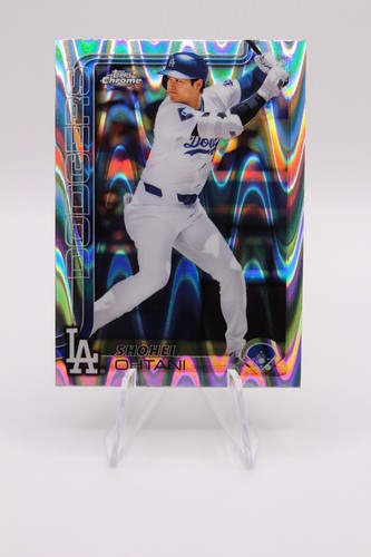 Shohei Ohtani 2025 Topps Chrome #1 RayWave Refractor