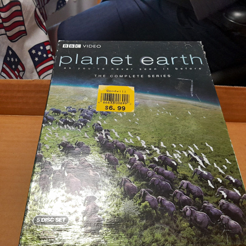 BBC Video Planet Earth: The Complete Series DVD 5-Disc Set w/ Bonus Features