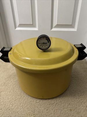 Vtg Presto 12 Qt Pressure Cooker Canner w/Jiggler & Rack 01/CAA12H Harvest Gold
