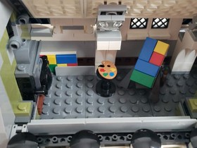 LEGO Creator Expert Parisian Restaurant 10243 With Box And Manuals
