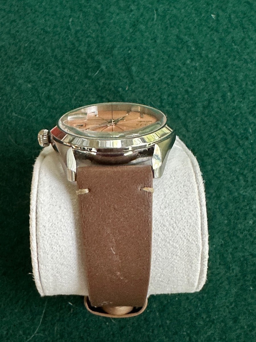 Superb Nivada Grenchen Antarctic Spider, Salmon dial, Model