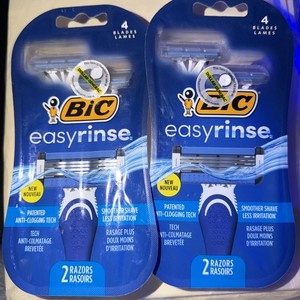 2 Bic Easy Rinse 4 Blade Men’s Disposable Razors Anti Clogging, 2 Count