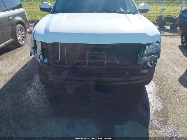 Used Rear Right Door Interior Trim Panel fits: 2014 Chevrolet Suburban 1500  Gra - Image 2 of 4