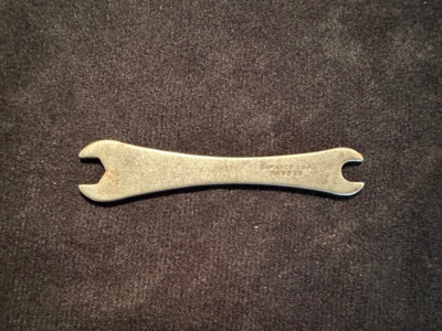 Vintage Singer Sewing Simanco Mini Open Double End Wrench 249820 USA