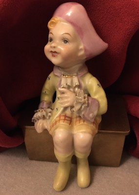 エルフモール Occupied Japan Shelf Elf With Gold Brass Treasure Chest c1950