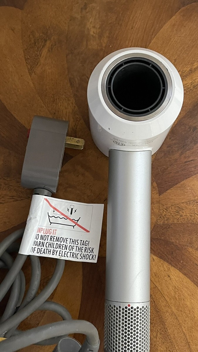 ダイソン ドライヤー　HD01 ホワイト　白　Dyson supersonic Dyson Supersonic Hair Dryer HD01 White/Silver plus