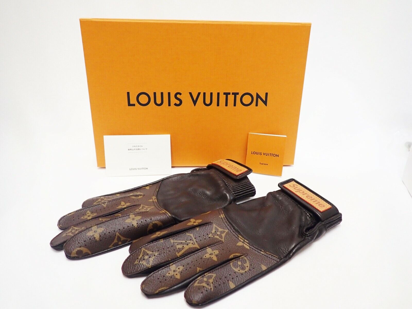 Authentic LOUIS VUITTON Supreme Monogram Gloves MP1893 Baseball Men's  Browns