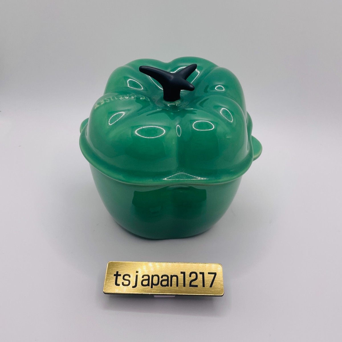 LE CREUSET グリーン 浅鍋 18cm ワサビ レア Le Creuset Mini Ggreen Bell Pepper Cocotte Vegetable Series