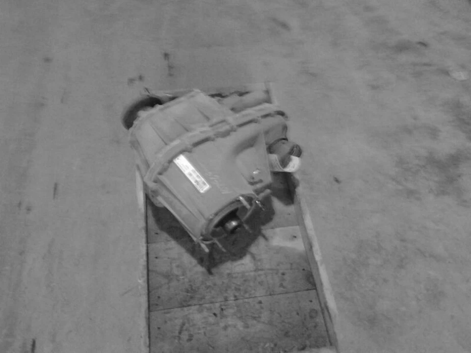 Jeep Liberty 2009 4x4 conjunto de caja de transferencia OEM 52853752AA 149 k millas verde Foto 2 de 4