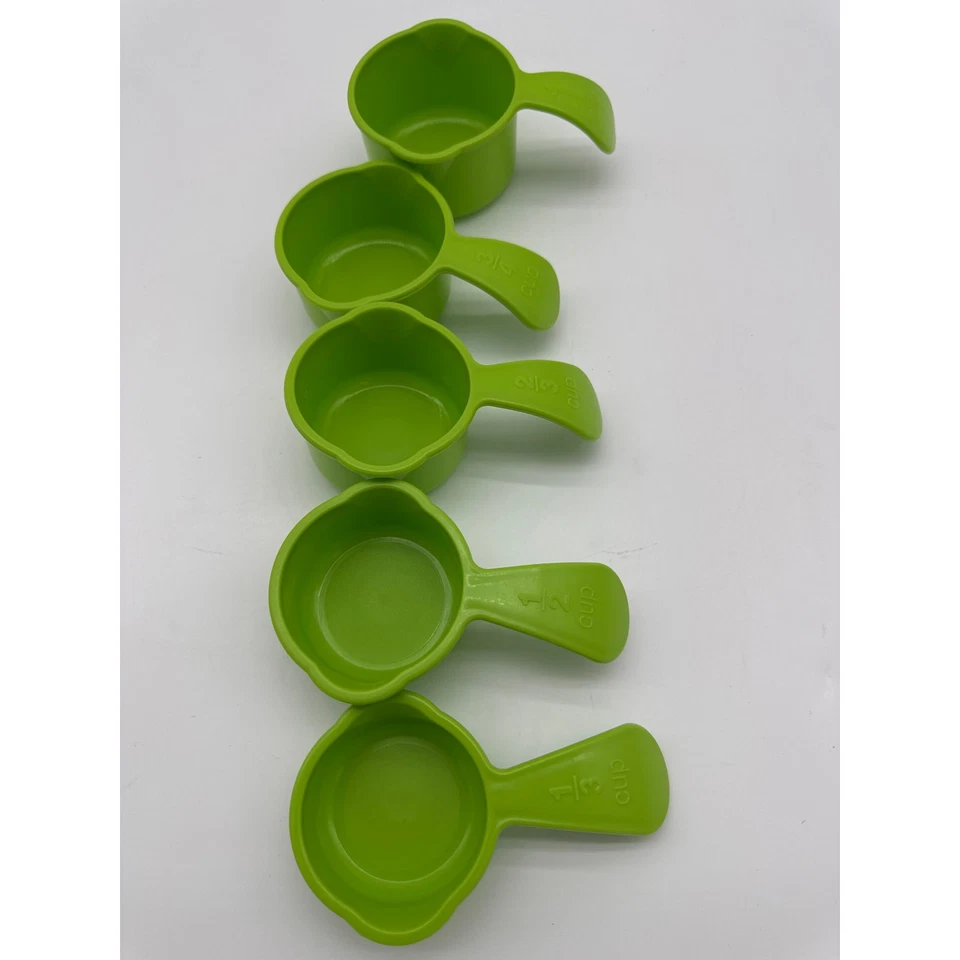 TUPPERWARE MEASURING Measure Cups Cup  Bright Margarita Green 5 Cups - Image 2 of 2