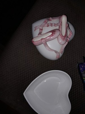 Vtg 1984 Taste Setter by Sigma The Red Shoes Heart Trinket Box Ballet Slippers