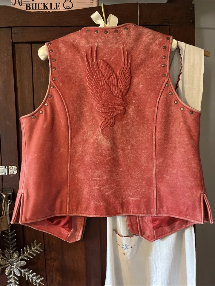 Harley Davidson Womens Red Leather Studded Embossed Vest Distressed Large GREAT! - Image 3 of 4