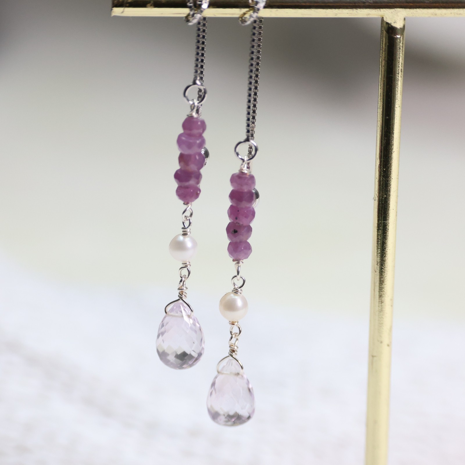 Boucles d'oreilles améthystes et rubis 2386 | Haute joaillerie fait main en or rose