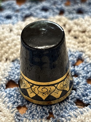 Thimble Painted Black And Gold